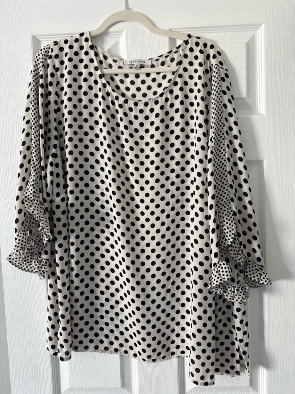 Rose & Olive 3X Blouse 🖤🤍